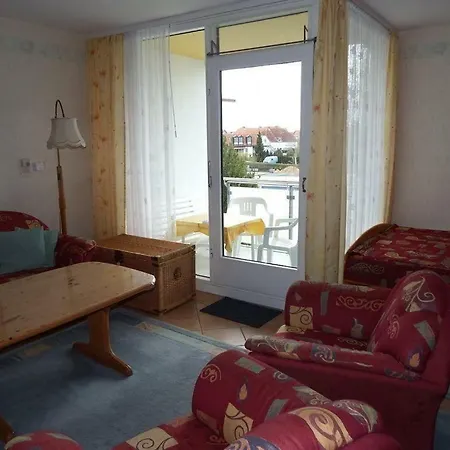 Luettes-nest-hu-43-h *